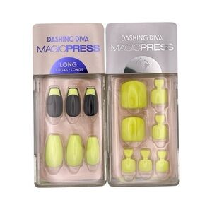 Dashing Diva Magic Press - Matching Mani and Pedi Set.